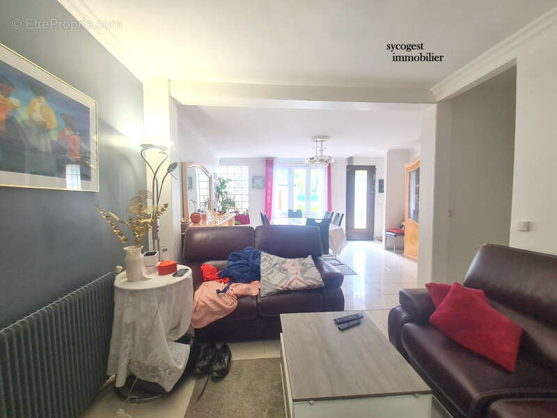 Maison à NOISY-LE-SEC