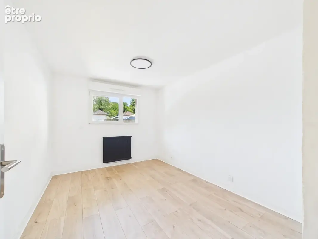 Chambéry   au calme t4 en excellent état avec 70 m2 de terrasse, garage, cave et cadre verdoyant - photo 25