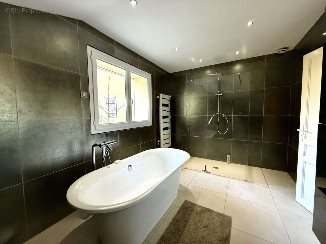 Maison à PIERRELATTE