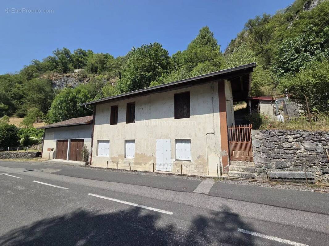 Maison à ROSSILLON