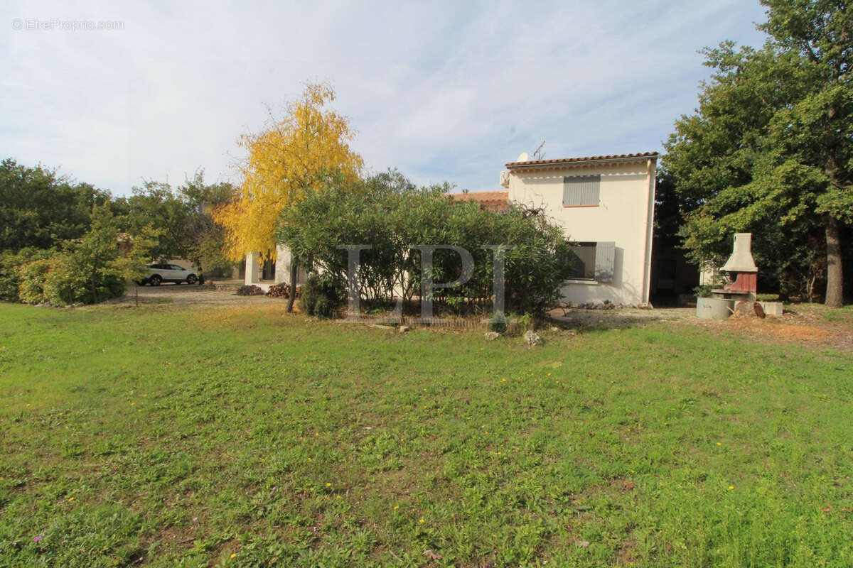 Maison à GARGAS
