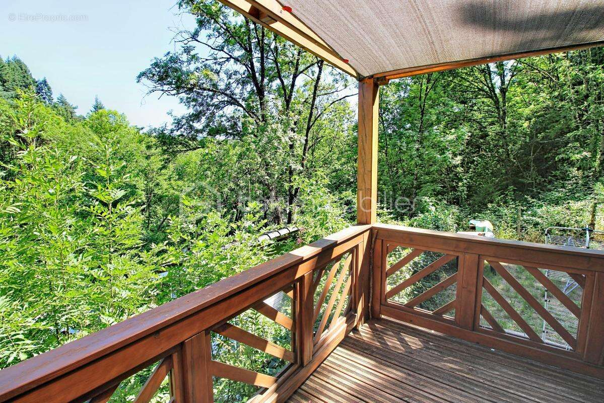 Maison à SAINT-JEAN-DU-BRUEL