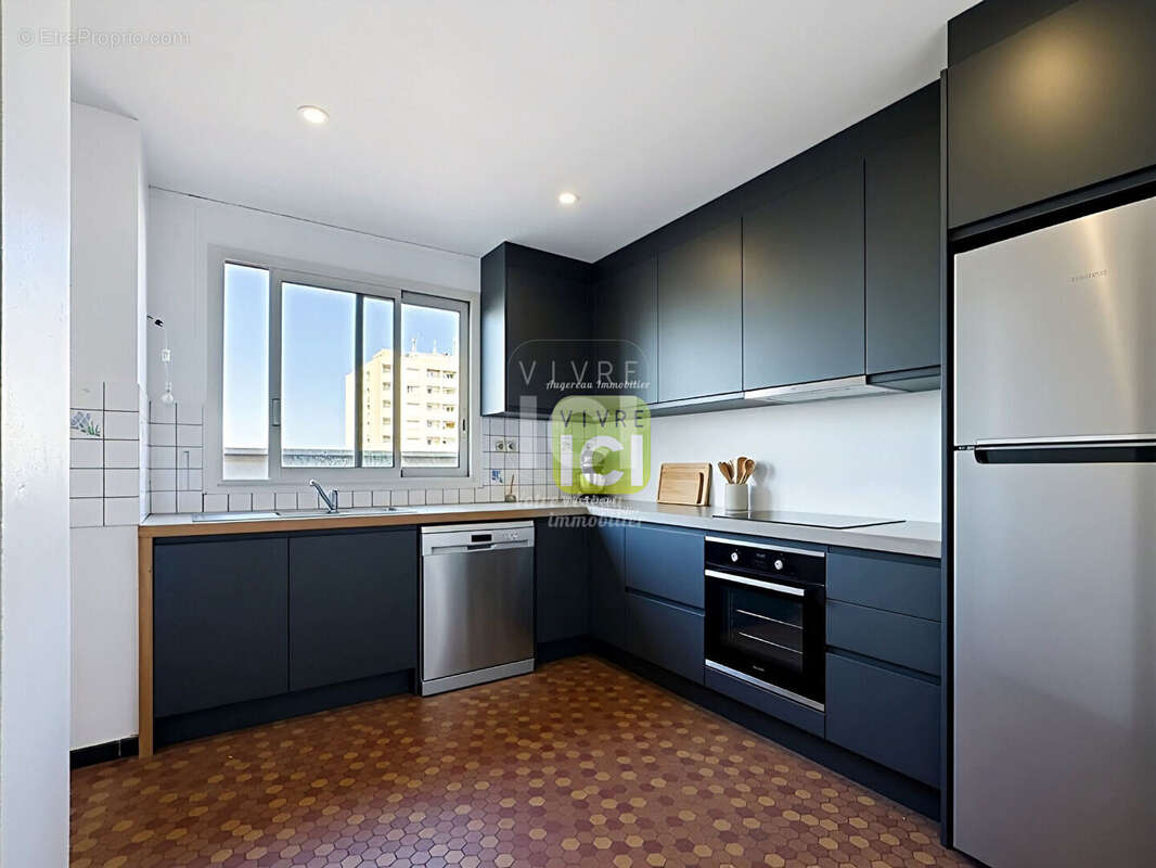 Appartement T4 avec vue panoramique sur Saint-Pierre - Cholet - photo 5