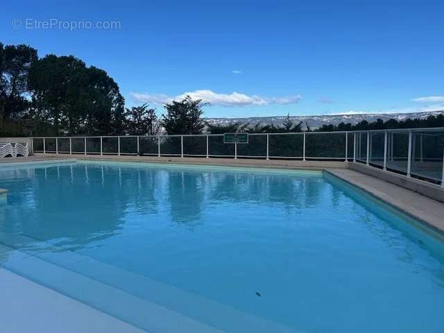 Appartement à MALLEMORT