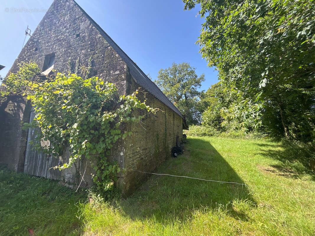 Maison de village avec dépendances - photo 10
