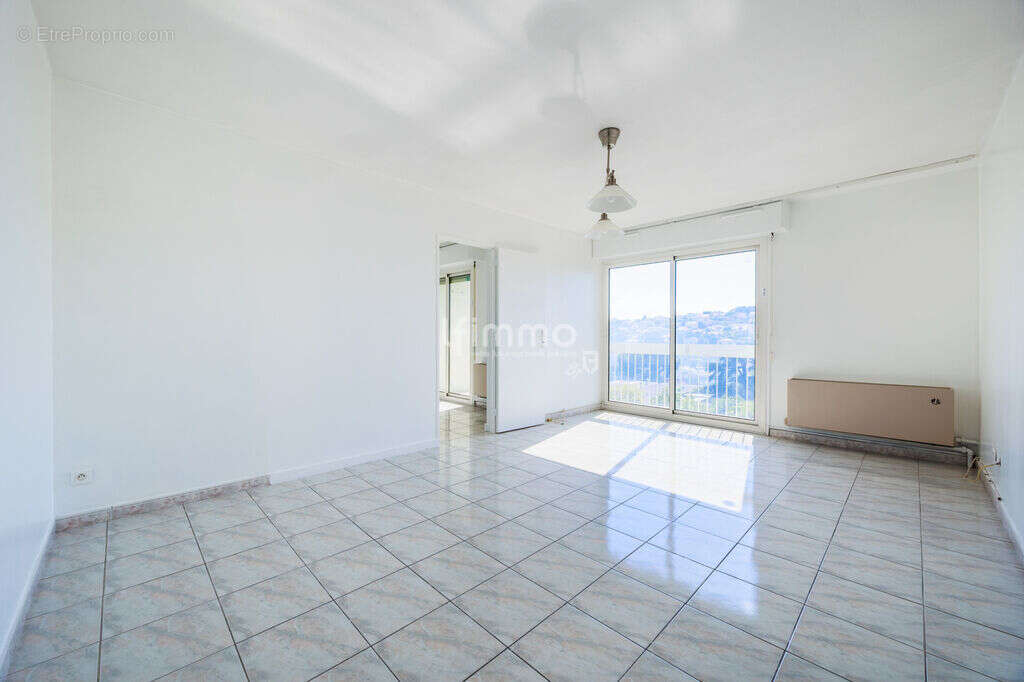 Appartement à MARSEILLE-15E
