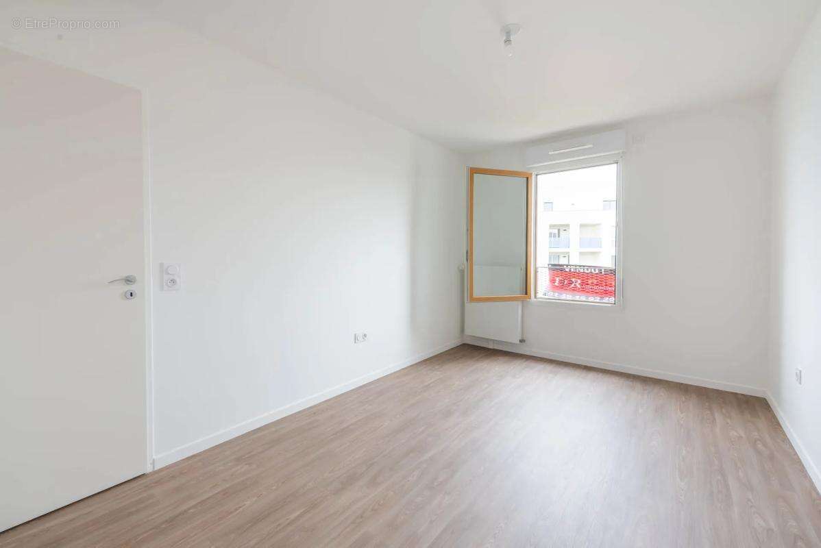 Appartement à SARTROUVILLE