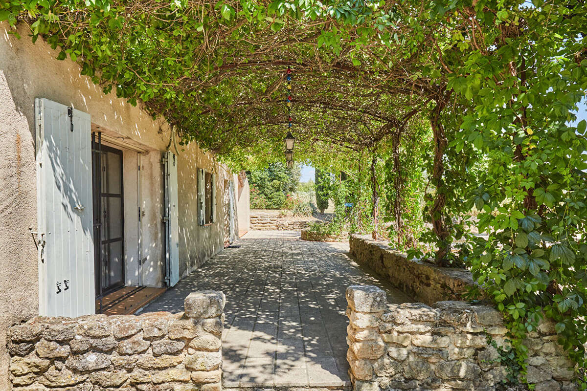 Maison à CUCURON