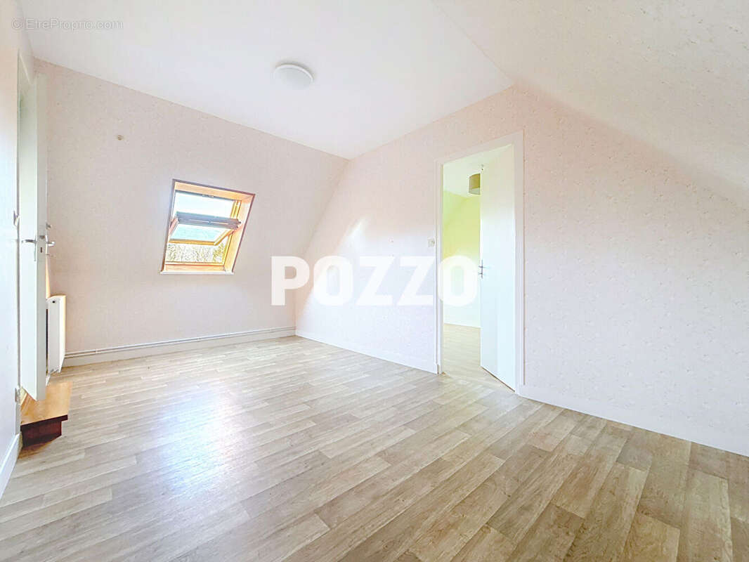 Maison à HEUGUEVILLE-SUR-SIENNE