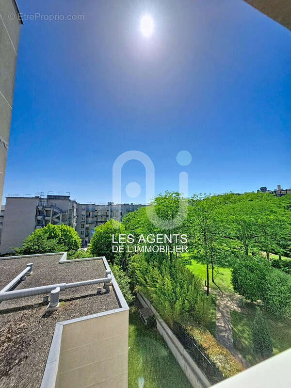 Appartement à SURESNES