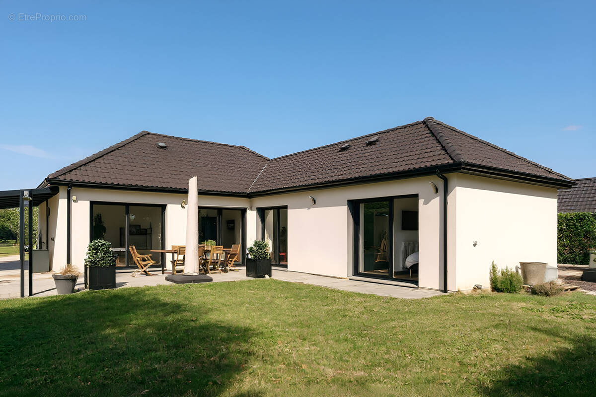 Maison à CARNIN