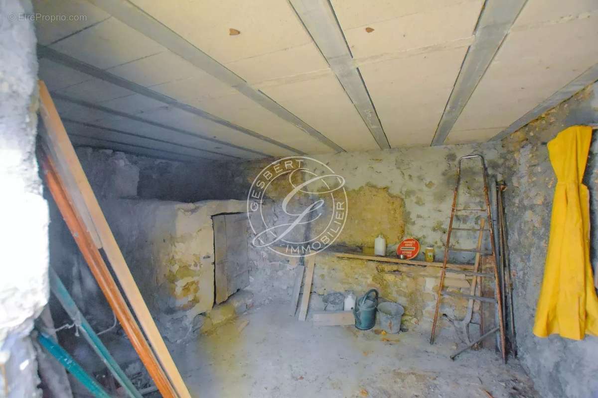 Terrain à MONTFERRAT