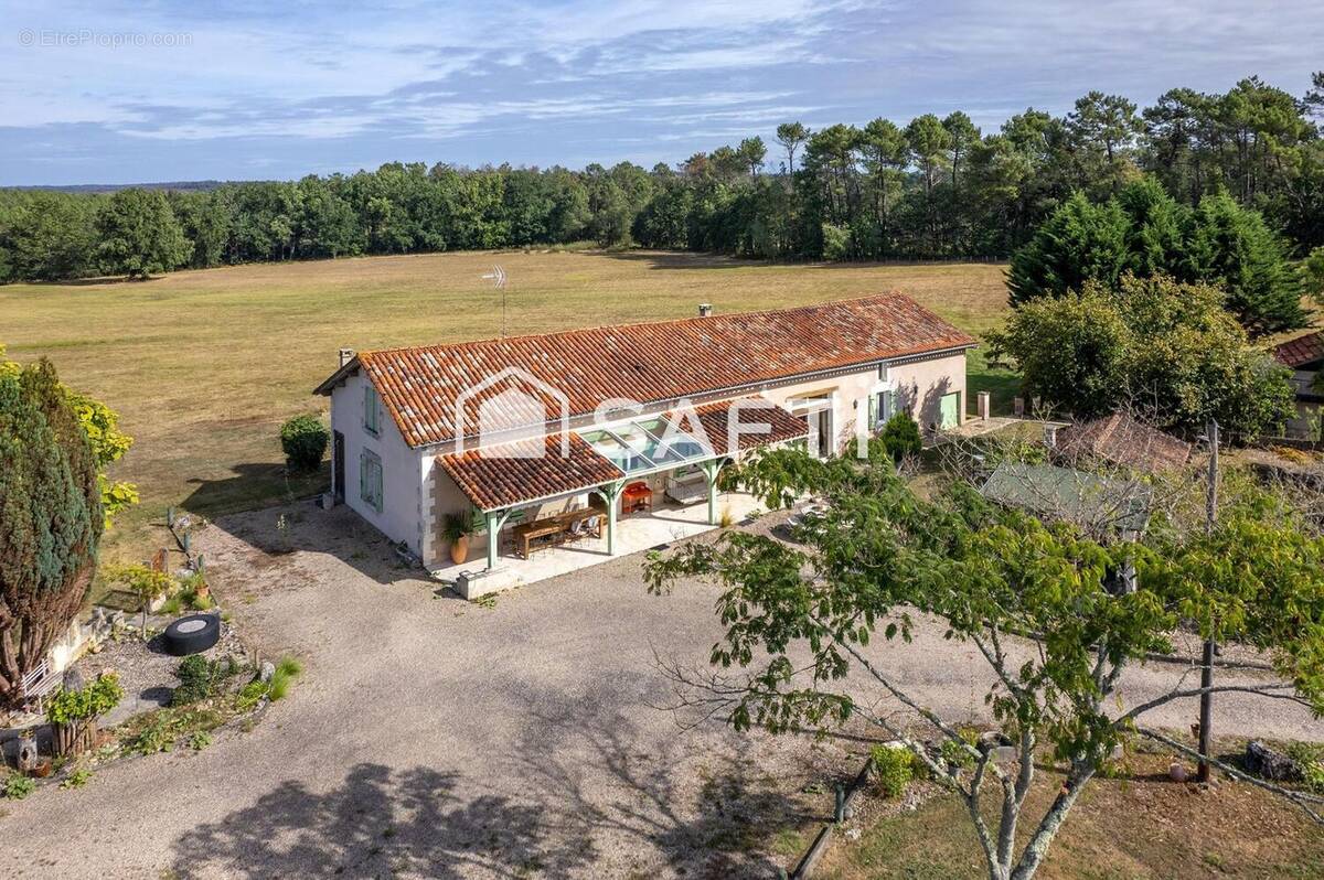 Photo 1 - Maison à NEUVIC