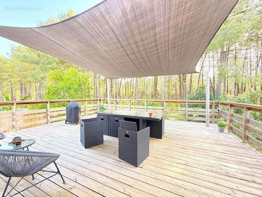 Ensemble immobilier de rendement, avec locaux professionnels et habitation à vendre dans le Val de L'Eyre - photo 5
