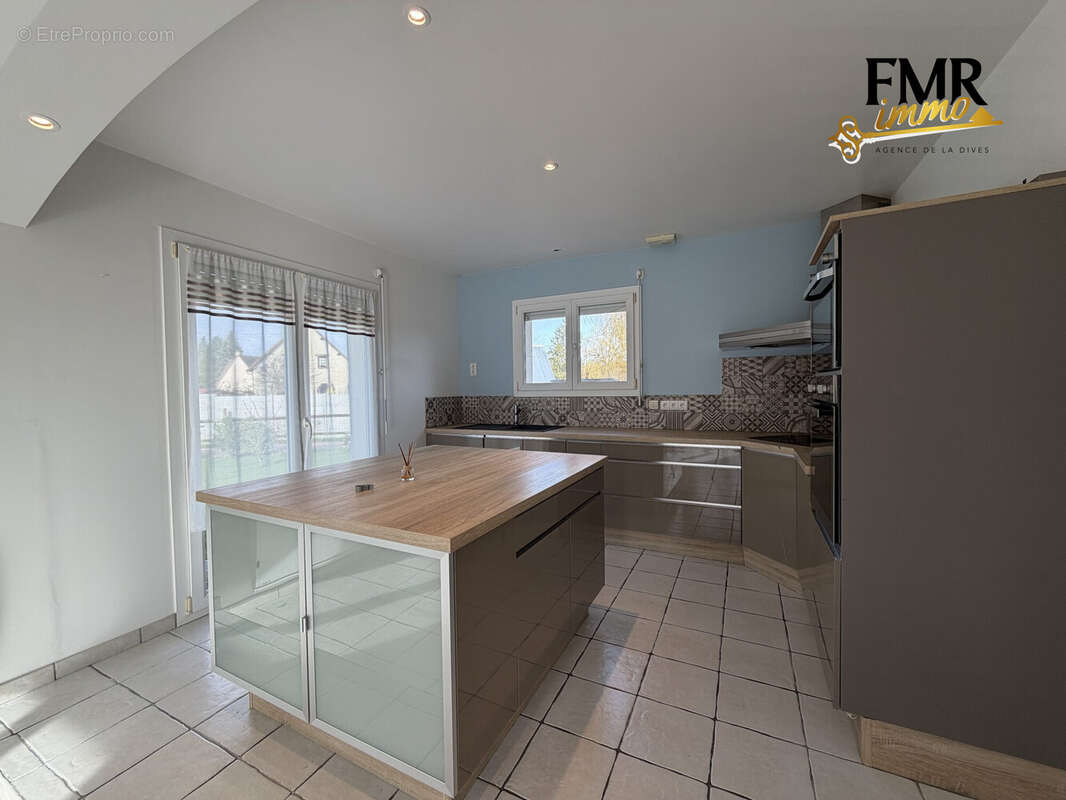 Maison à PONT-L'EVEQUE