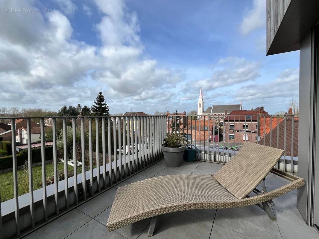 Appartement à PREMESQUES