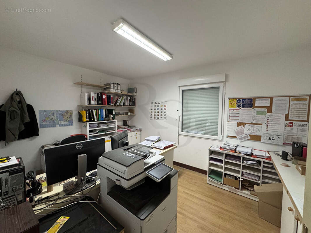 Commerce à ATHIS-DE-L&#039;ORNE