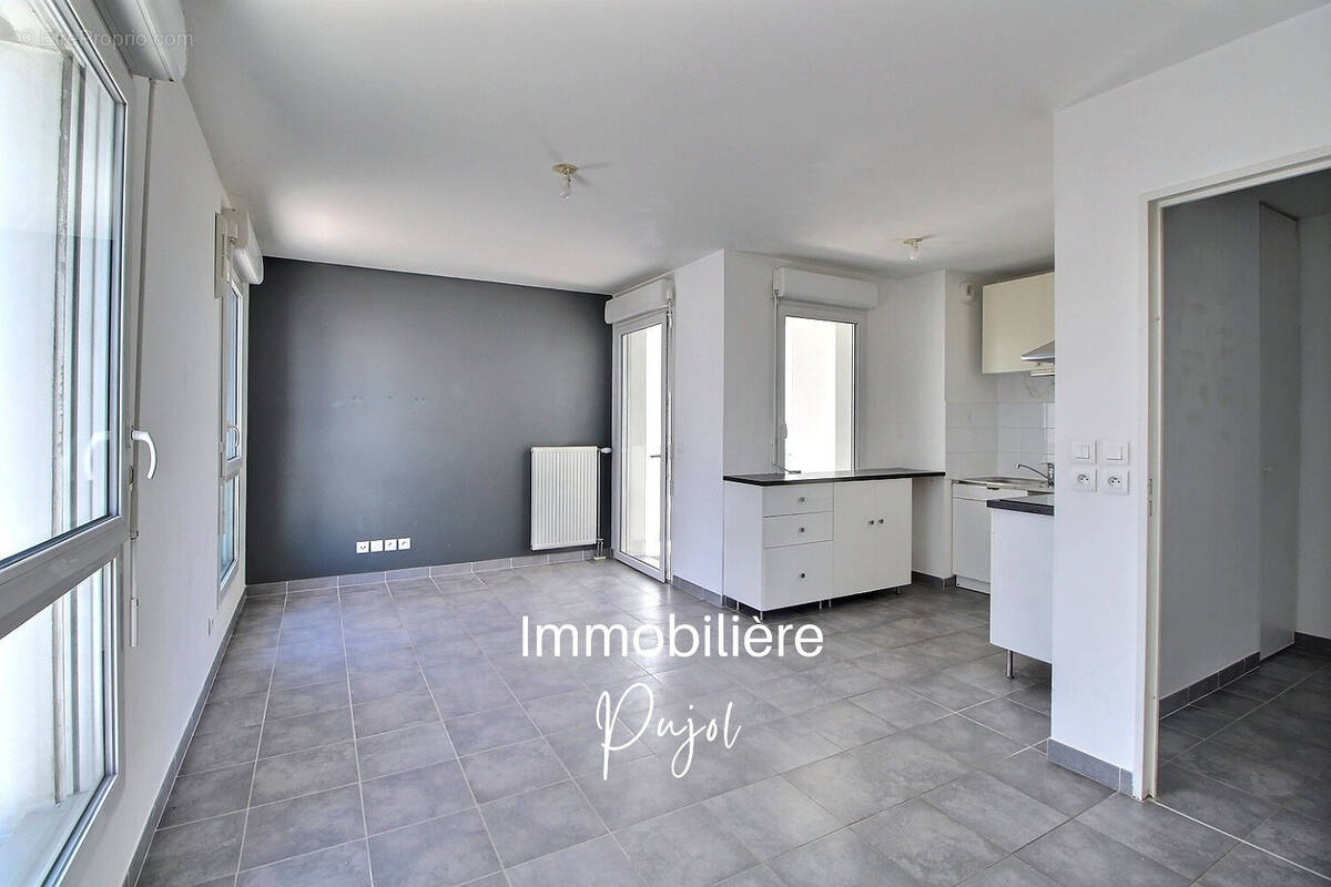 Appartement à MARSEILLE-2E