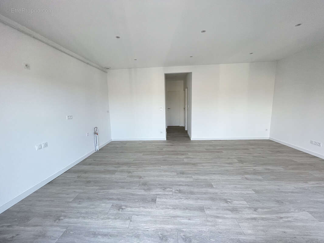 Appartement à PONT-EVEQUE