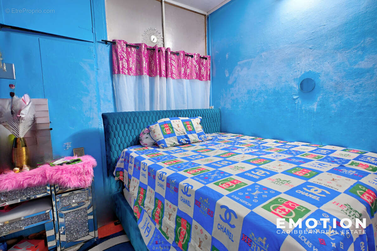 Appartement à POINTE-A-PITRE