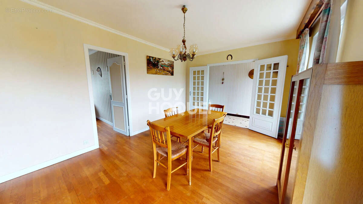 Maison à MARCEY-LES-GREVES