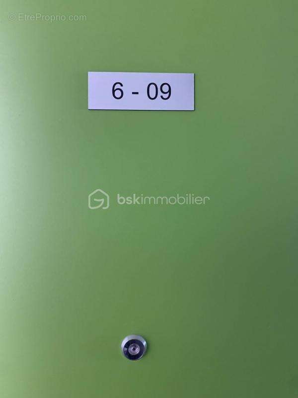 Appartement à MARSEILLE-5E