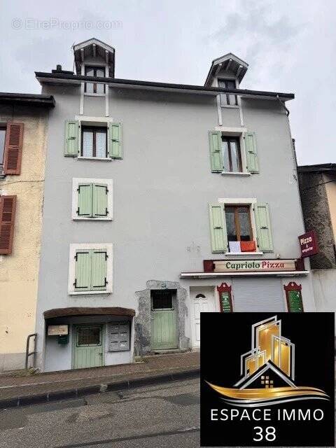 Appartement à VIZILLE