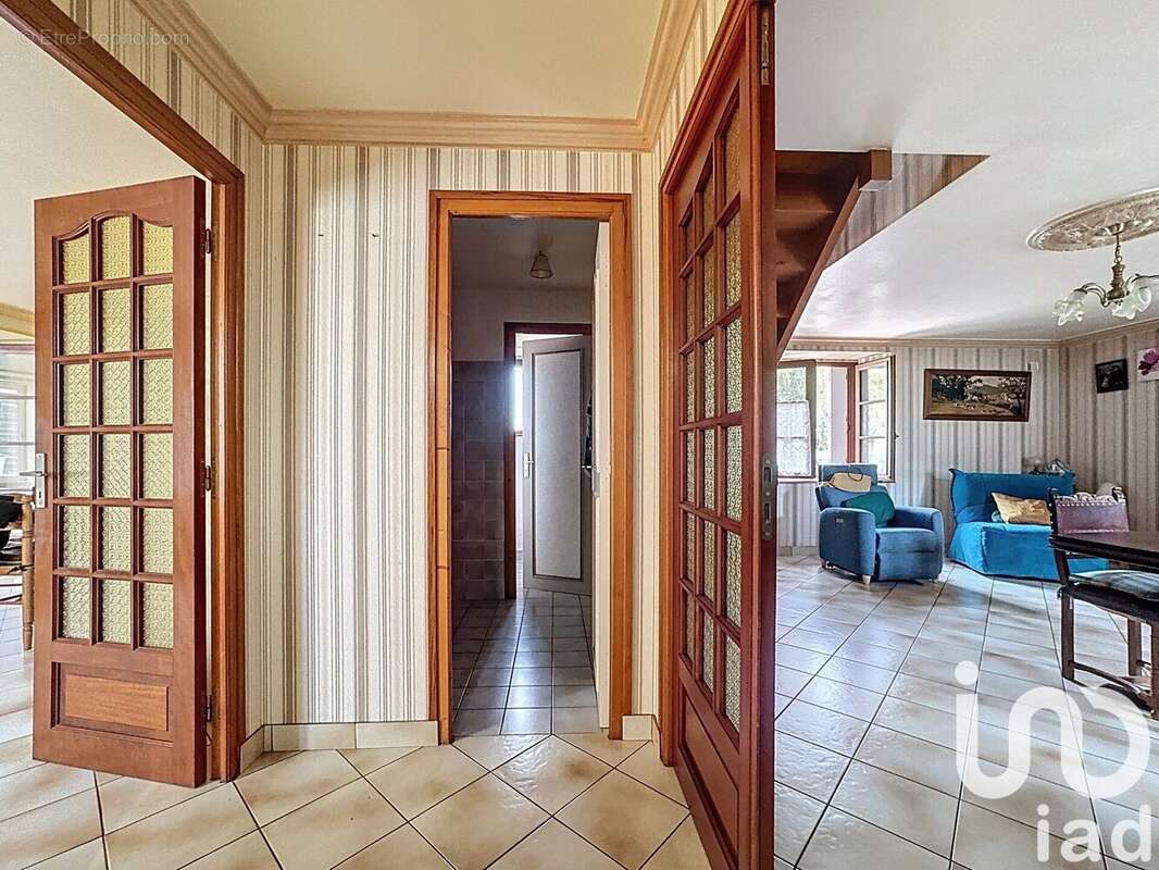 Photo 3 - Maison à SAINT-CARADEC