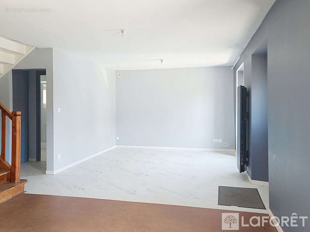 Maison de ville au coeur de Costaros ? Idéal premier achat ou investissement à fort potentiel ! - photo 3