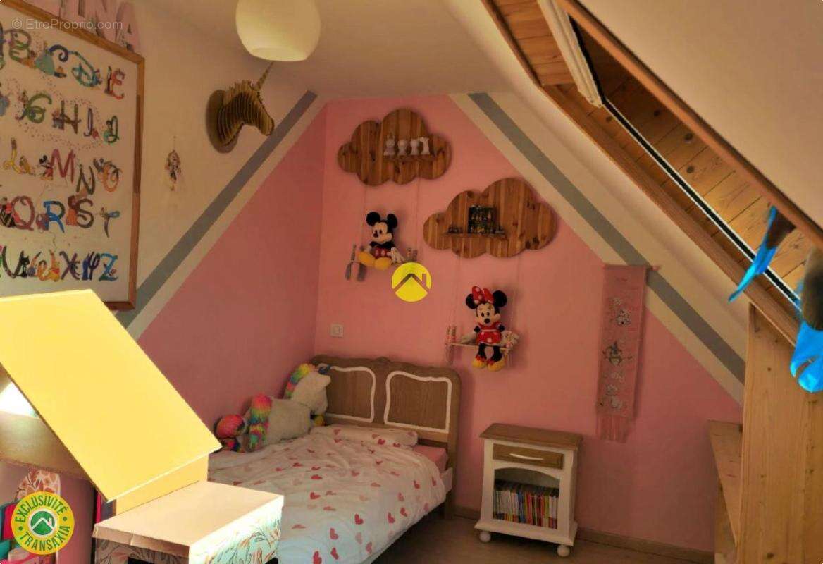 Maison à LAIRES