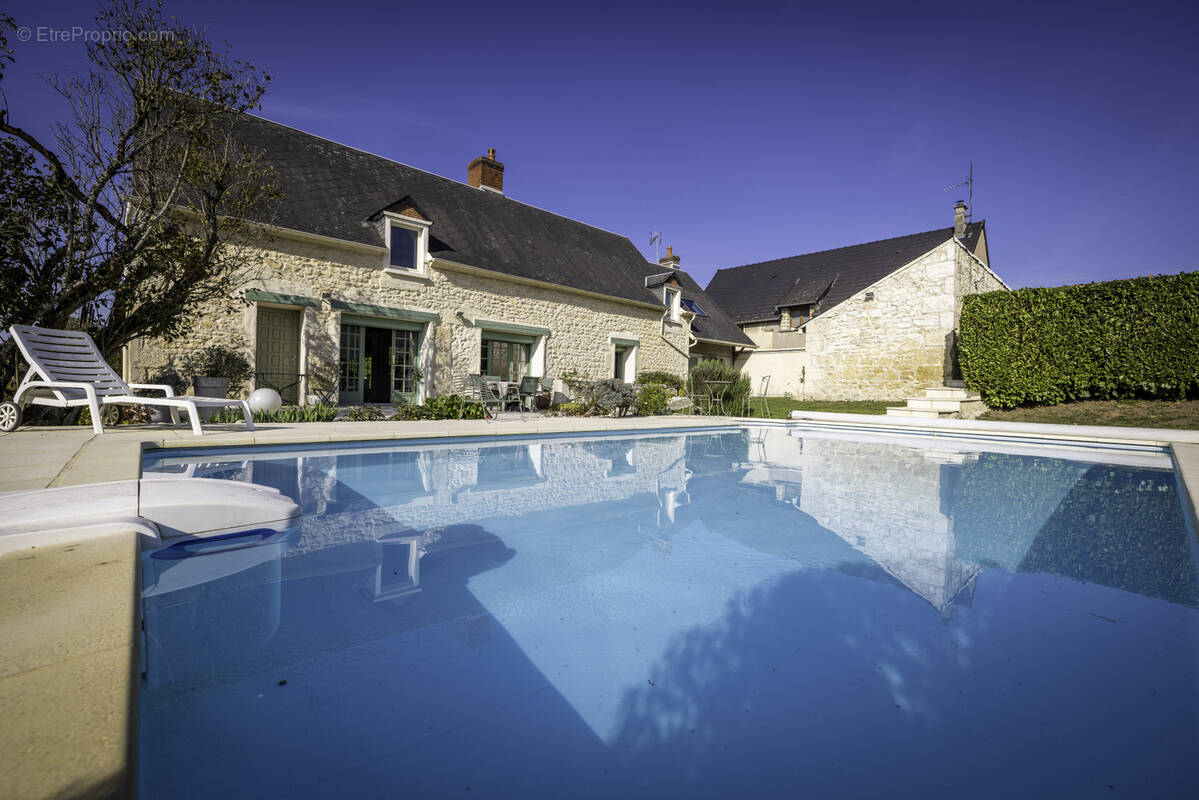 Maison à URZY