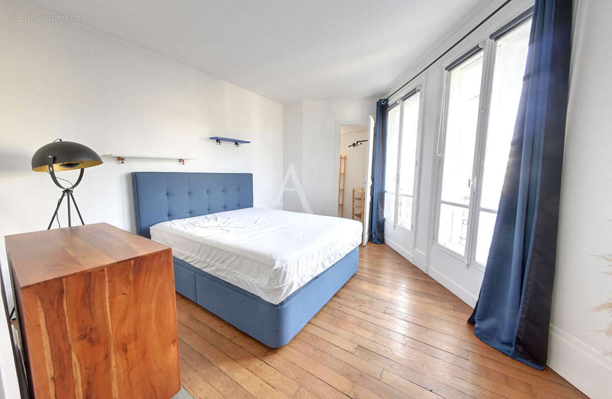 Appartement à PARIS-10E