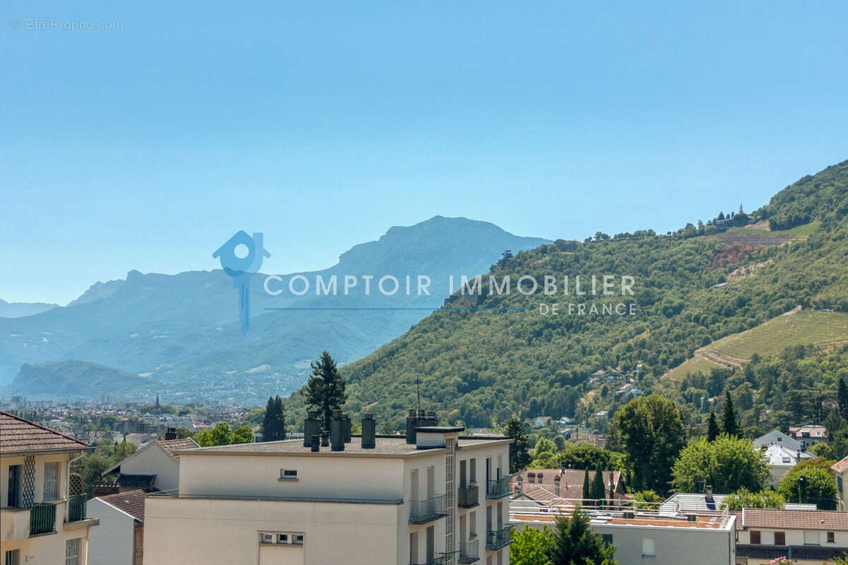 Isère (38) La Tronche -Maison Atypique 220 m2 sur terrain arboré de 1240 m2 - photo 21