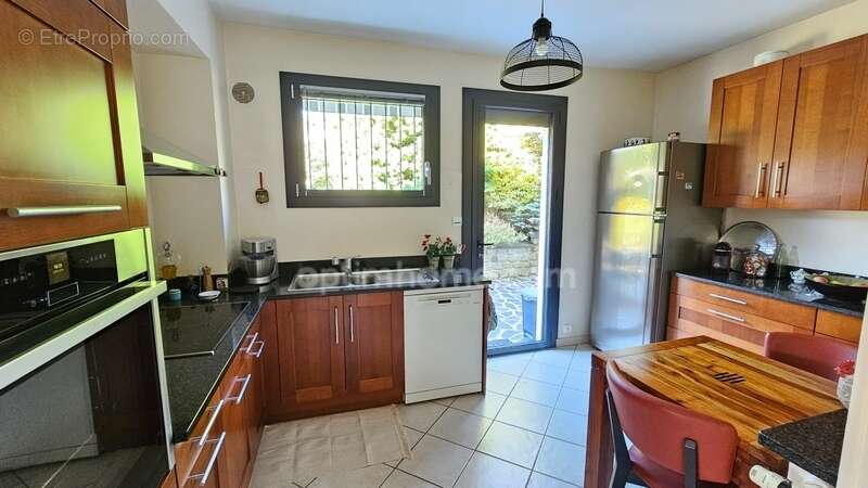 Maison à LE PALAIS-SUR-VIENNE