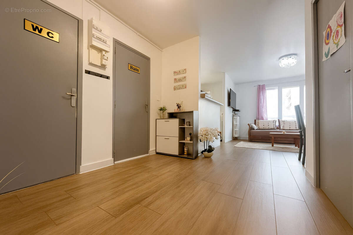Appartement à SAINT-ETIENNE