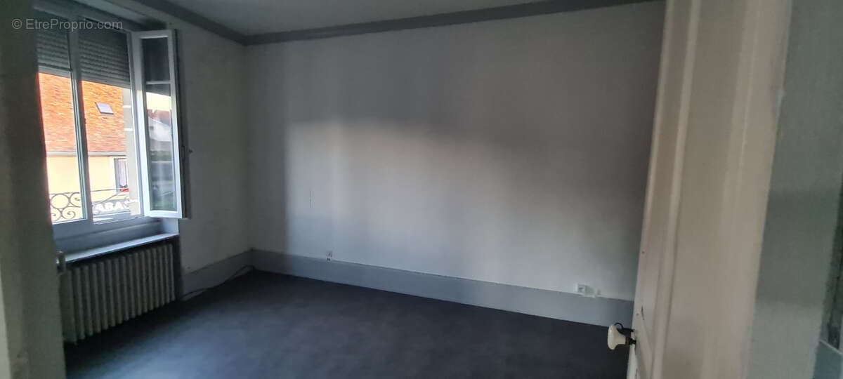 Maison à MIREBEAU-SUR-BEZE