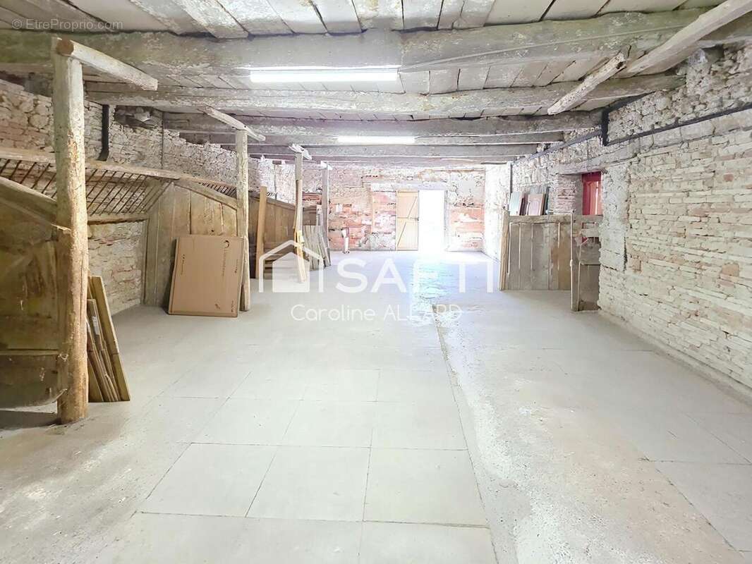 Maison 129 m² à Sauveterre  - photo 3