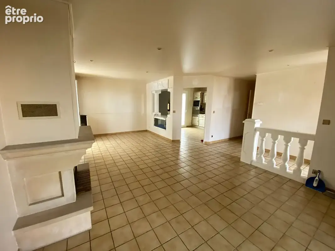 LUNÉVILLE - Maison de plain-pied avec piscine sur terrain de 1 372M² - photo 9