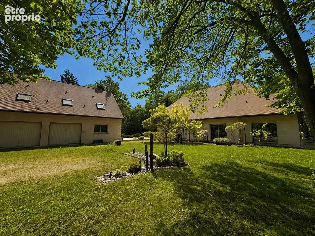 Villa de 410 m2 10 pièces à Lamorlaye - Domaine du Lys ! - photo 1