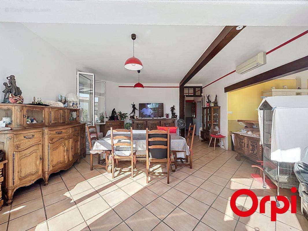 Maison à SIX-FOURS-LES-PLAGES