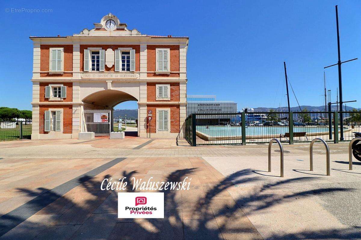 Appartement La Seyne Sur Mer 4 pièce(s) 80.98 m2 - photo 10