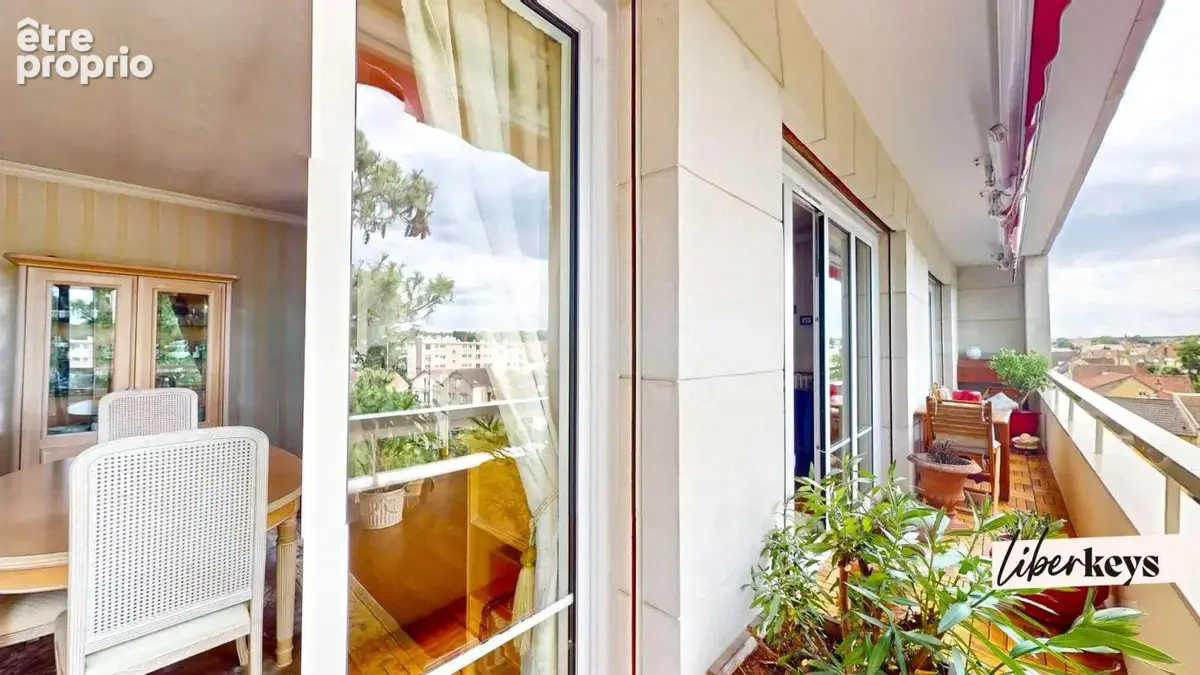 5 pièces familial de 93 m²  Dernier étage  Balcon, vue dégagée et cave - photo 4