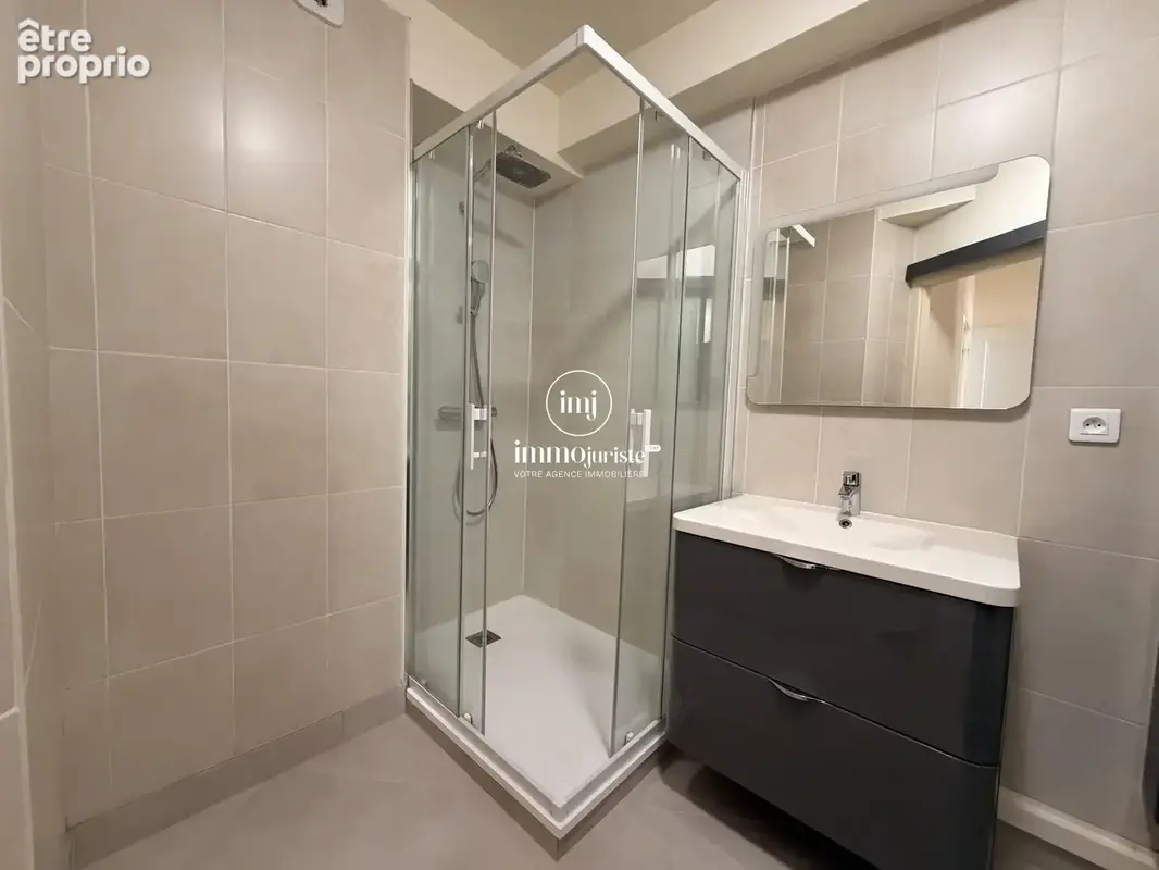Appartement 5 pièces 82 m² à vendre à Royan (17200) - photo 5