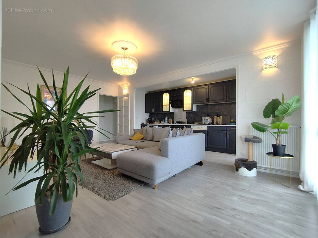 Appartement à SAINT-PIERRE-DES-CORPS