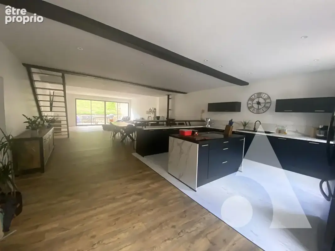 Maison 176 m² - 3 chambres - garage et jardin - photo 2