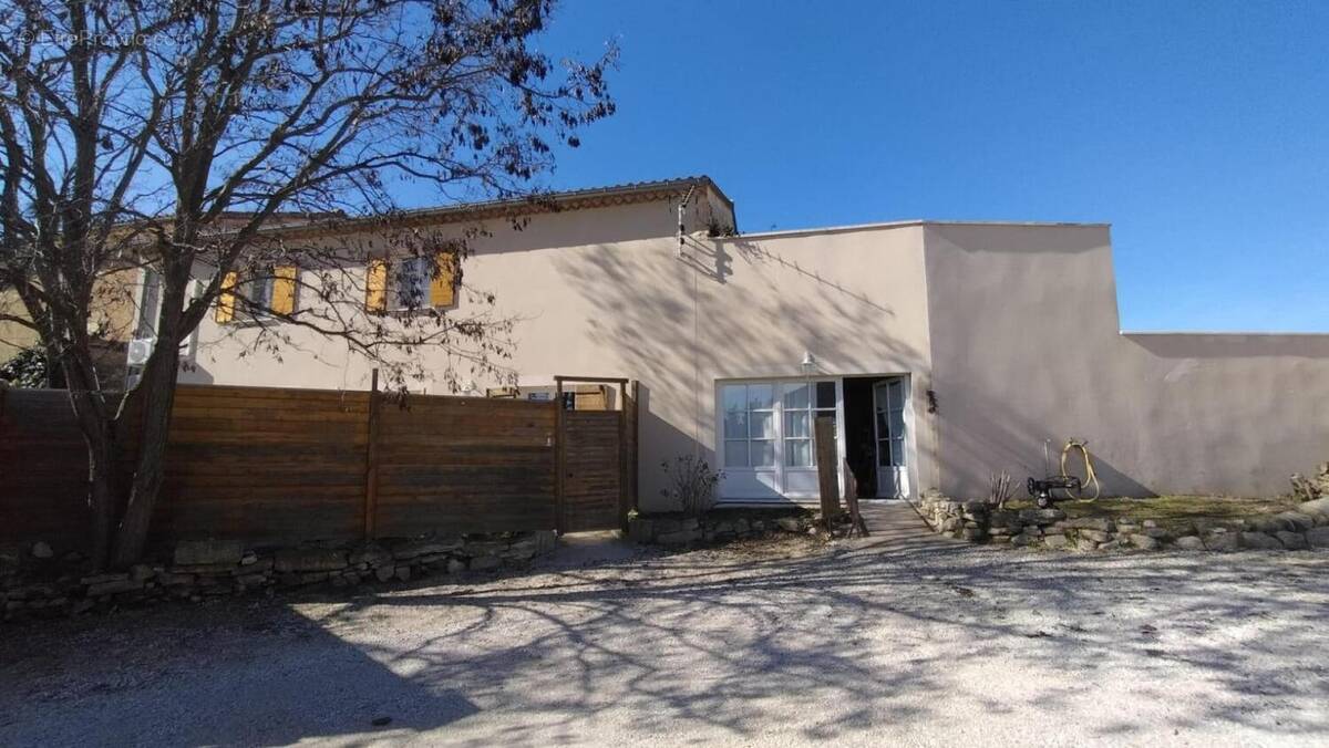 Photo 1 - Maison à CAROMB