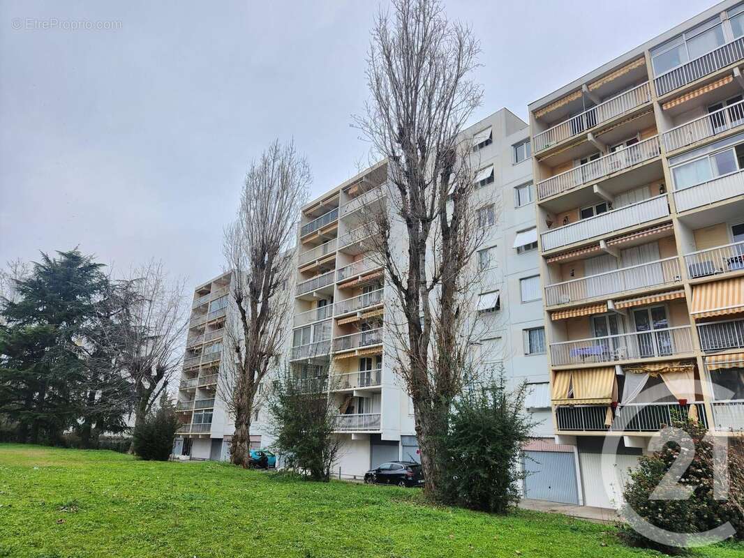 Appartement à VENISSIEUX