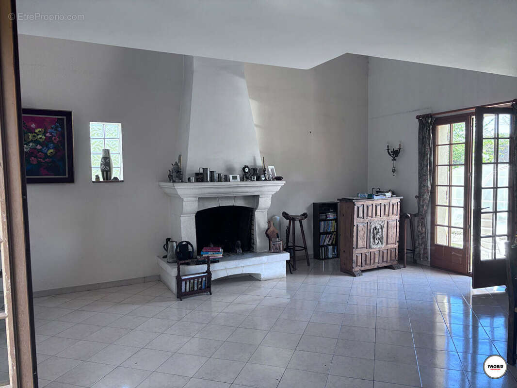 Maison à LES MUREAUX