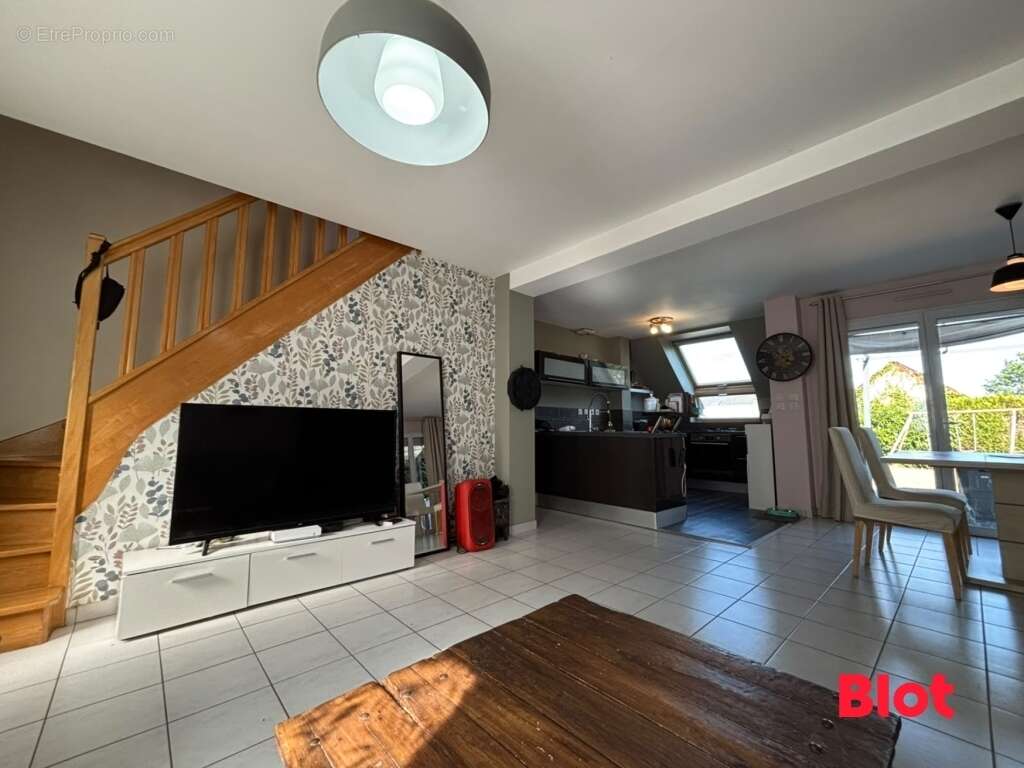 Maison 103 m² à Plechatel  - photo 2