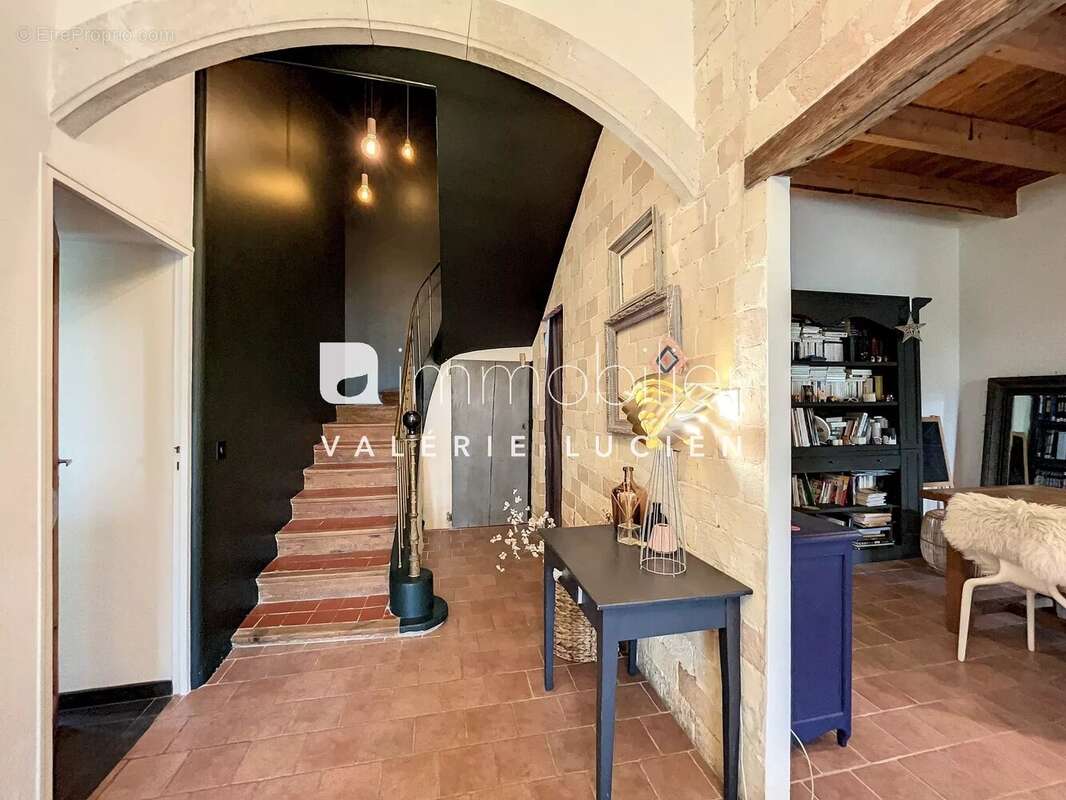 Maison à CHATEAURENARD